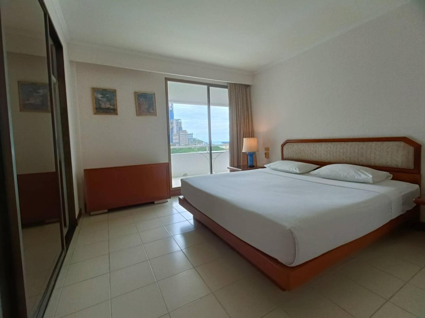 The Monaco Residence Pattaya Zewnętrze zdjęcie